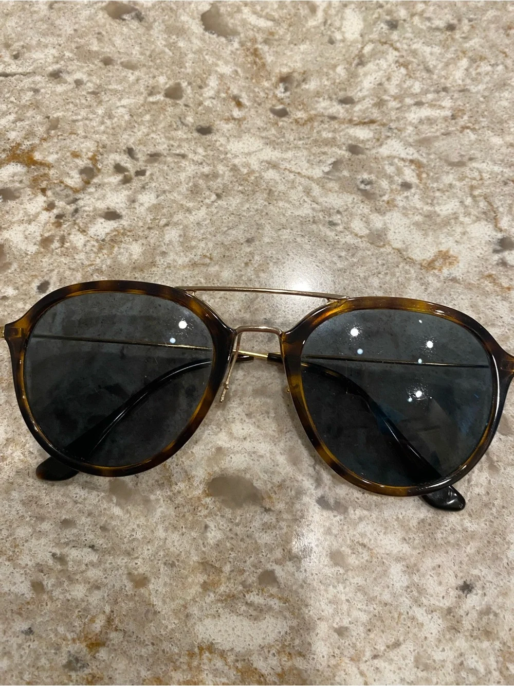 Ray-Ban bundle of four pairs with two cases